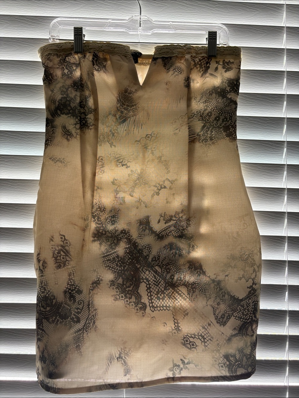 PrettyLittleThing Beige and Black Lace-Print Mini Dress